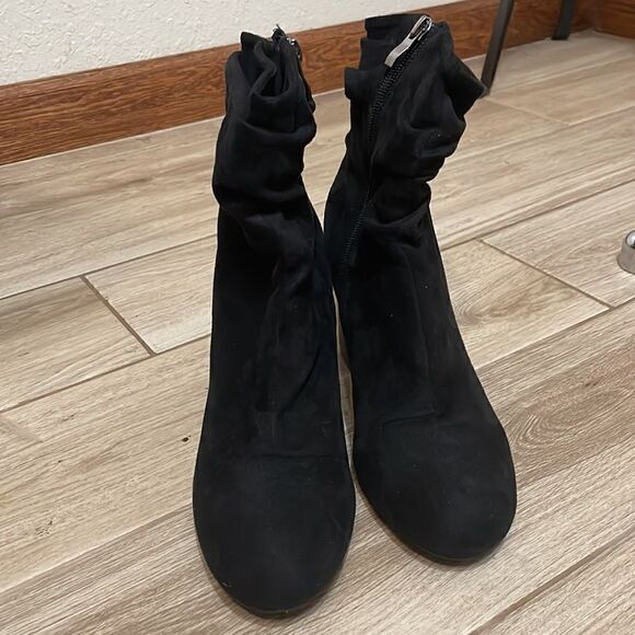 CATHERINE malandrino Ida Ruched booties - Picture 4 of 11